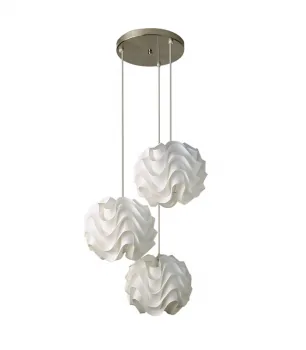 Pendente com cúpulas decorativas brancas